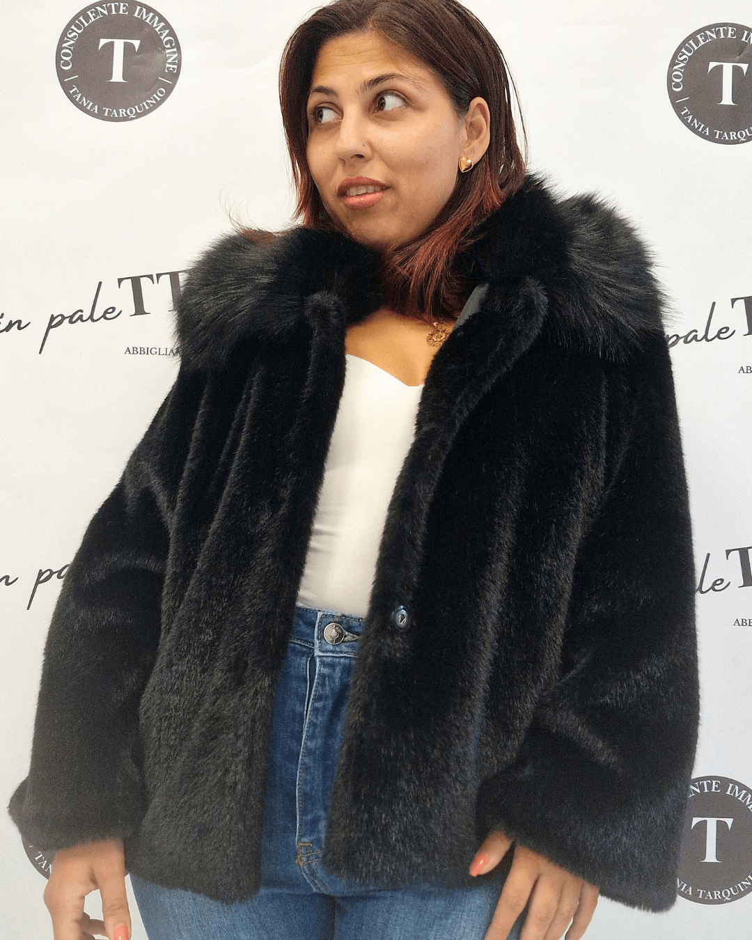 PELLICCIA SINTETICA "IRINA" NERA in paleTTe. abbigliamento