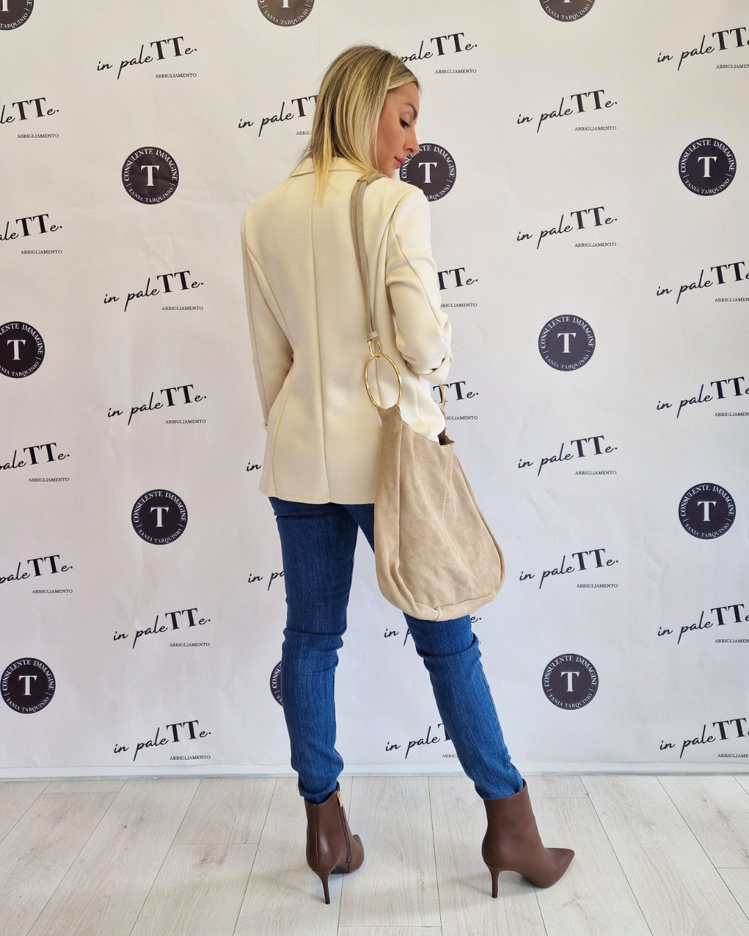 GIACCA IRIS BIANCA in paleTTe. abbigliamento