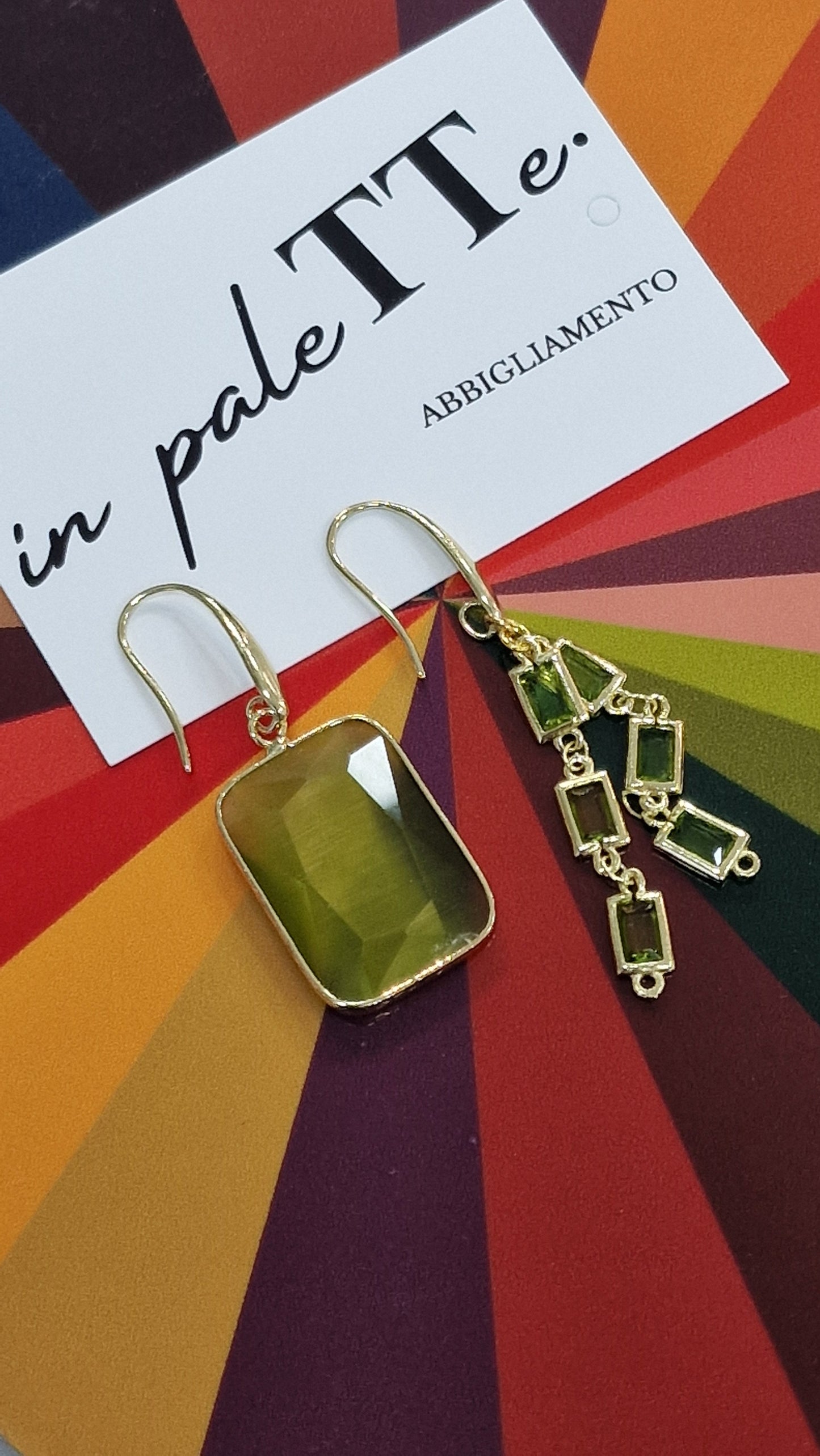 ORECCHINI VERDE INCANTO in paleTTe. abbigliamento