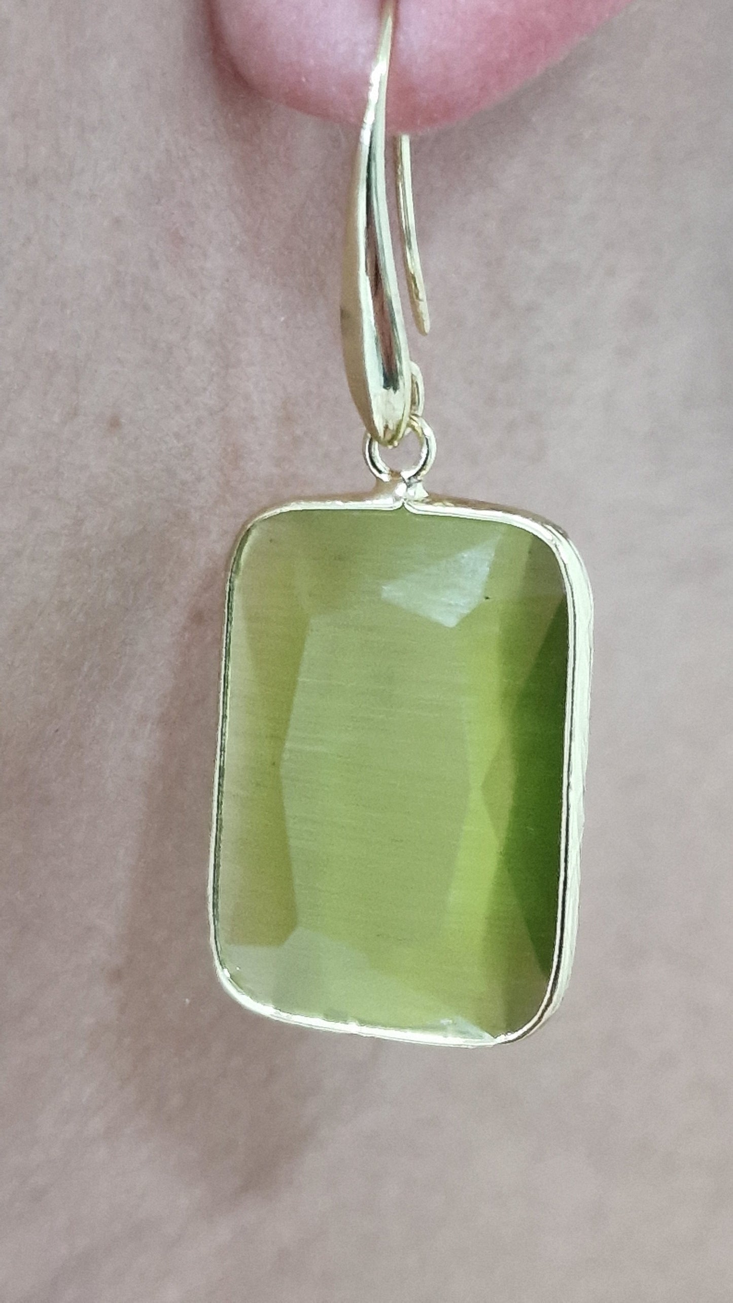 ORECCHINI VERDE INCANTO in paleTTe. abbigliamento