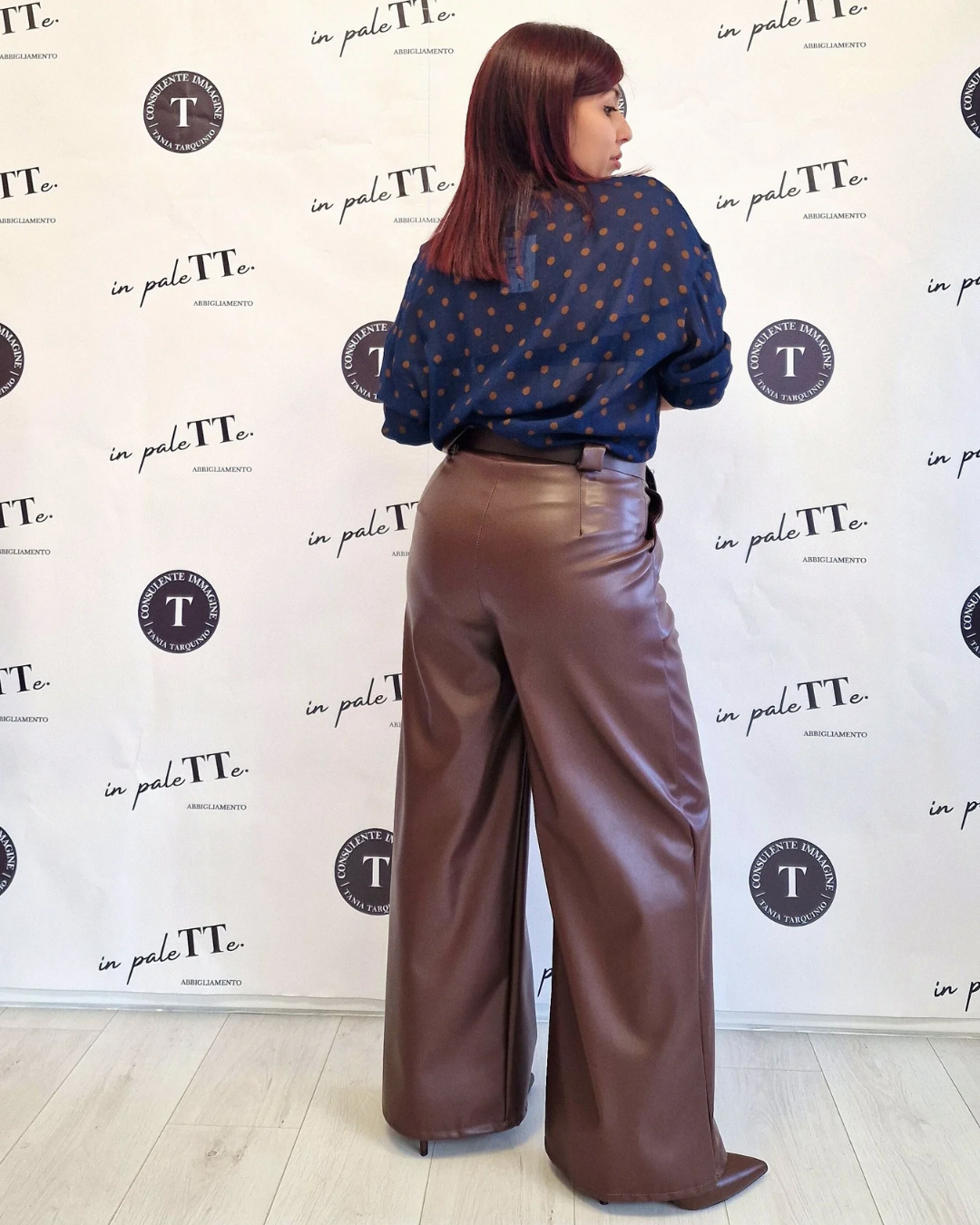 PANTALONE IN ECOPELLE in paleTTe. abbigliamento