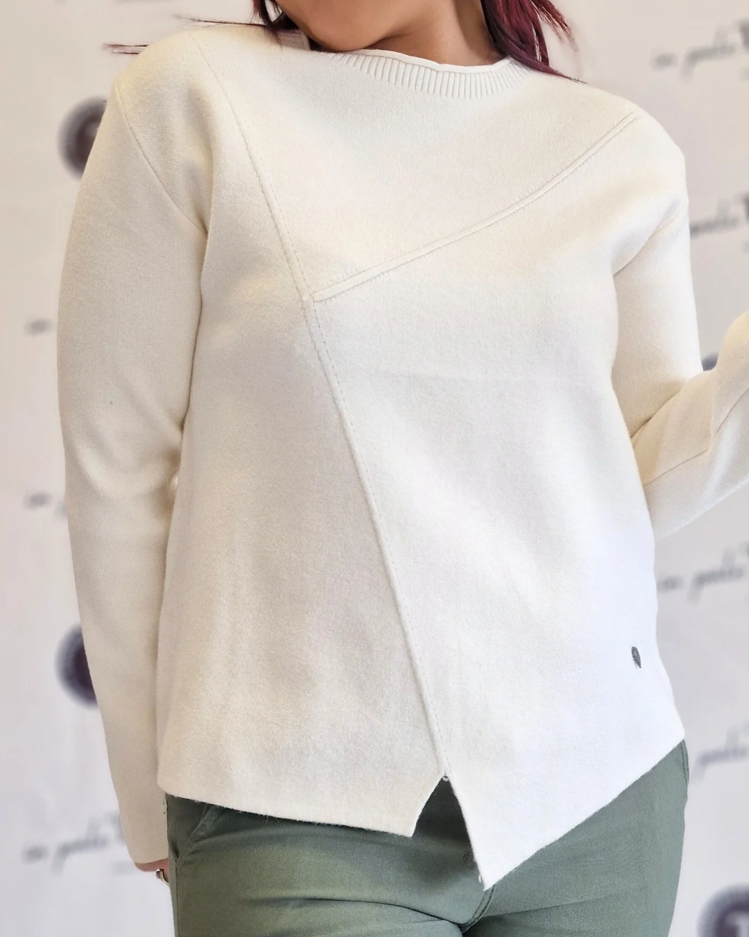 MAGLIONCINO IVY in 2 VARIANTI COLORE in paleTTe. abbigliamento