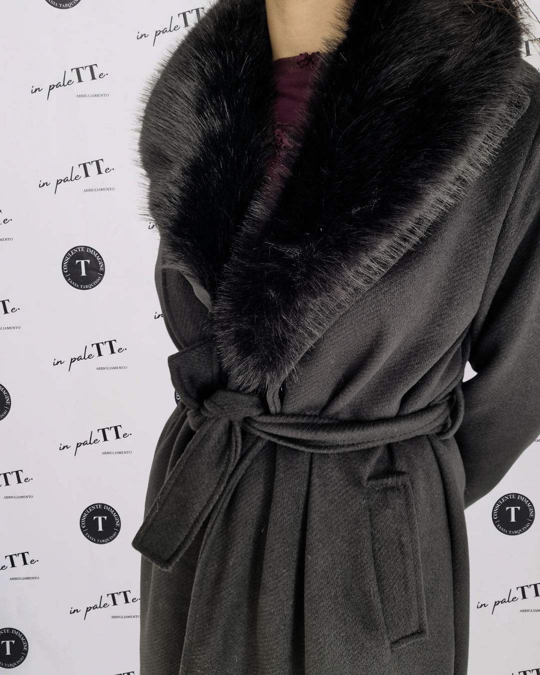 CAPPOTTO LUNGO "GIADA" NERO in paleTTe. abbigliamento