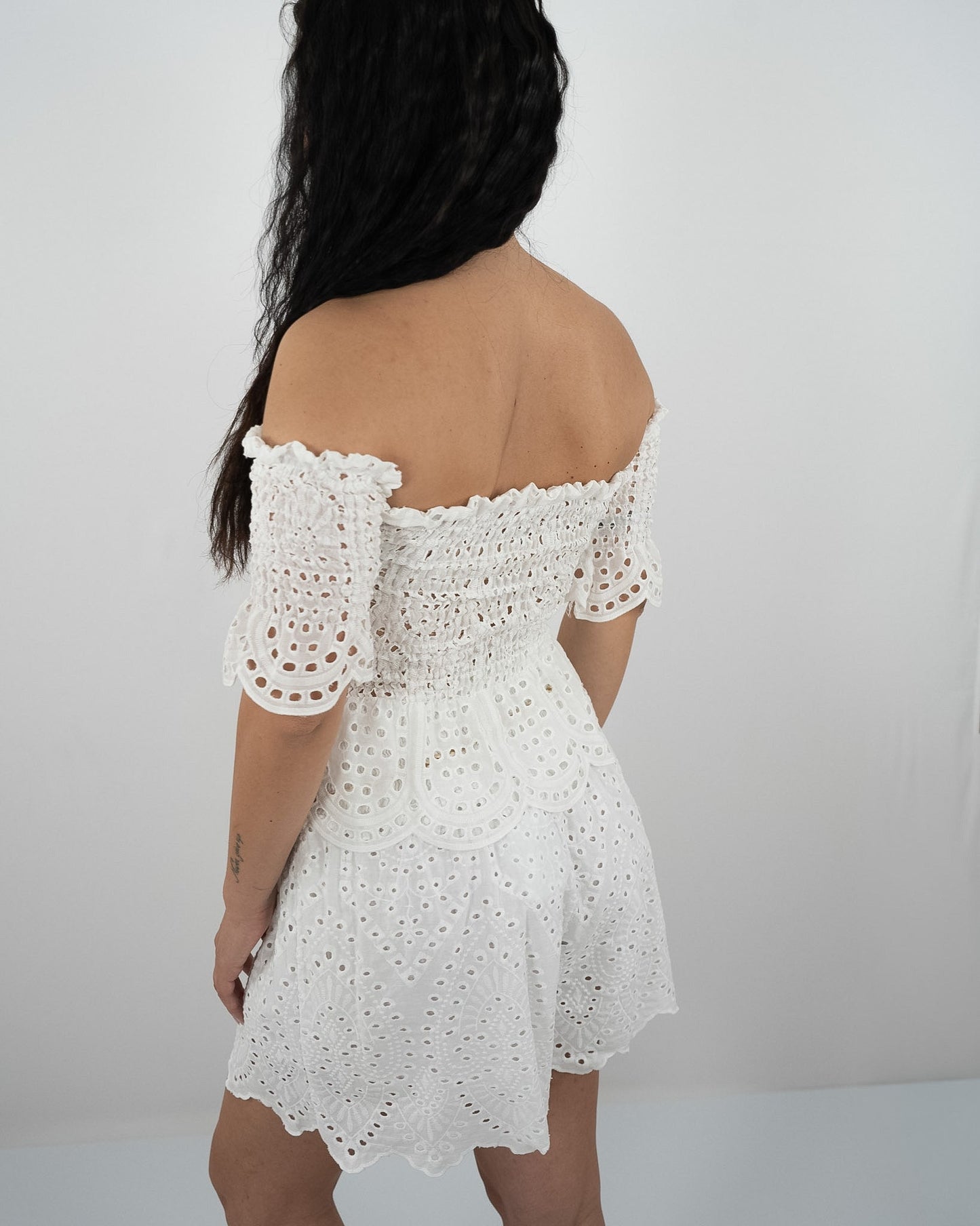 TOP BIANCO IN SANGALLO in paleTTe. abbigliamento