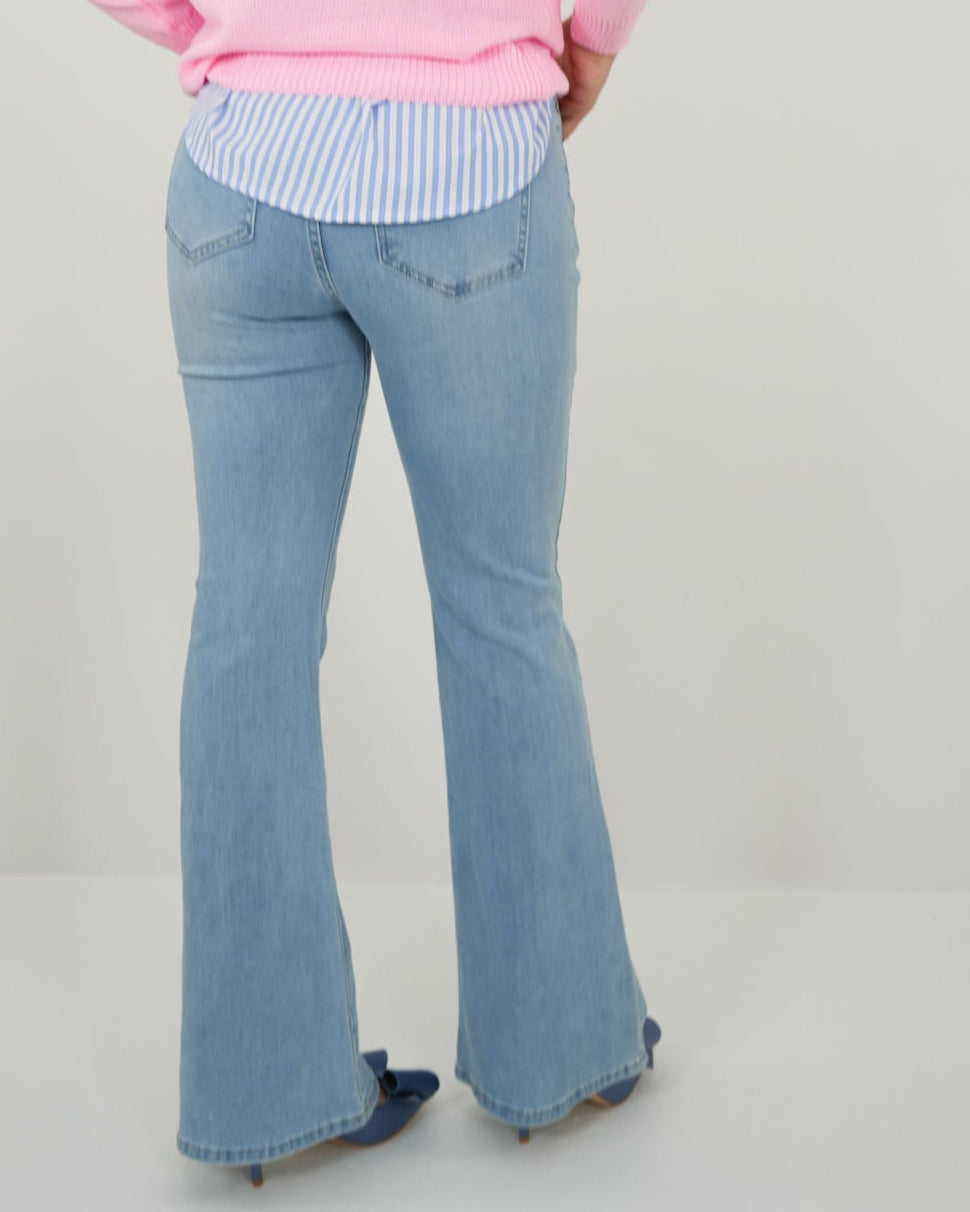 JEANS ZAMPA "Dina" in paleTTe. abbigliamento