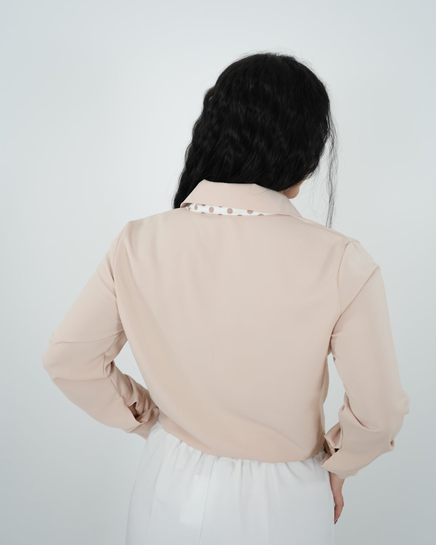 CAMICIA CRAVATTA "Asia" in paleTTe. abbigliamento