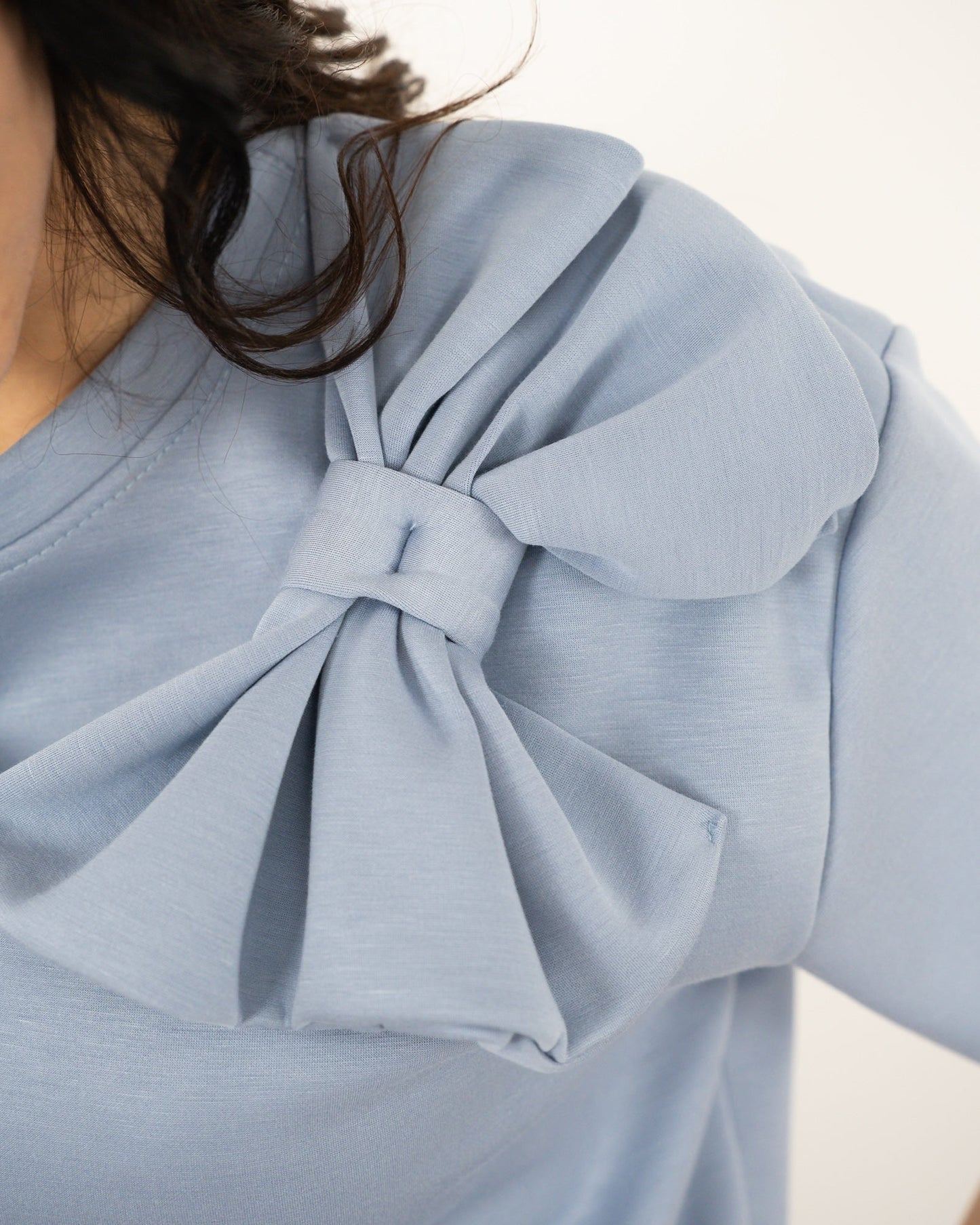 FELPA CON FIOCCO 🎀 in paleTTe. abbigliamento