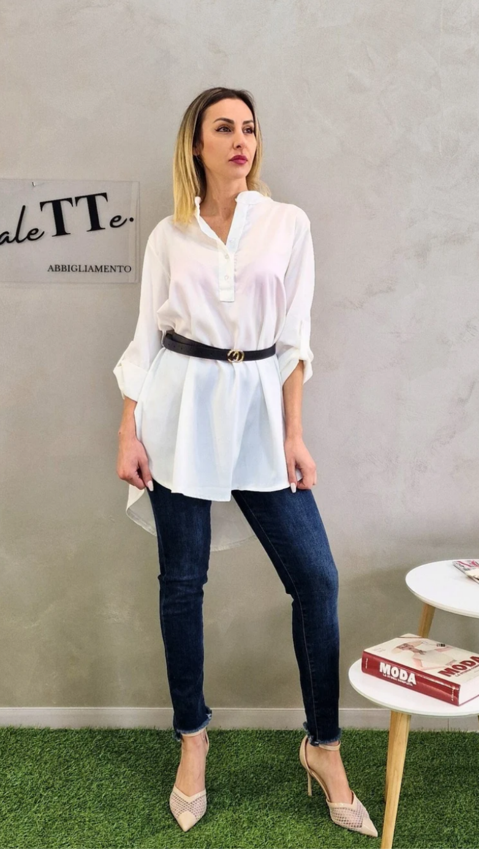 BLUSA SATINATA CON CINTURA