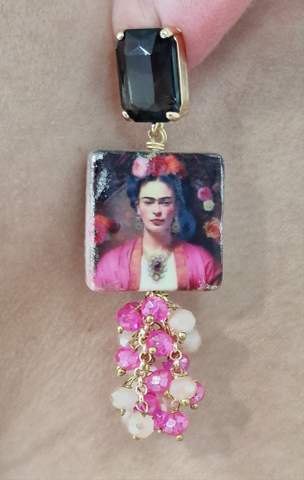 ORECCHINI FRIDA in paleTTe. abbigliamento