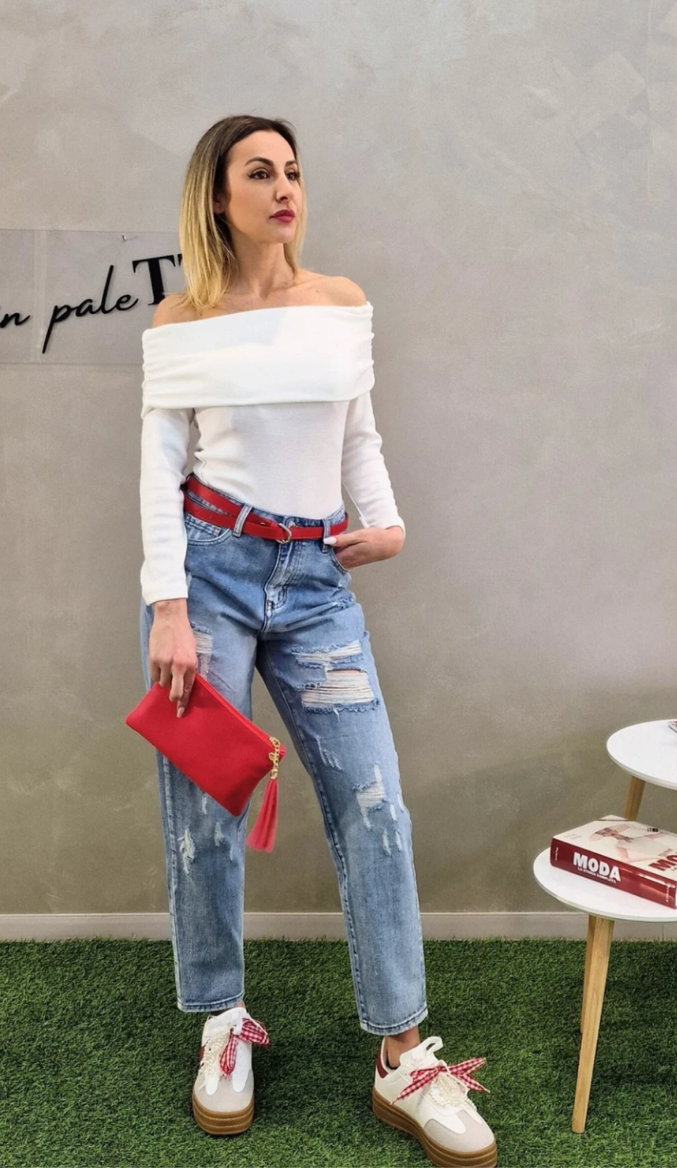 JEANS CON STRAPPI