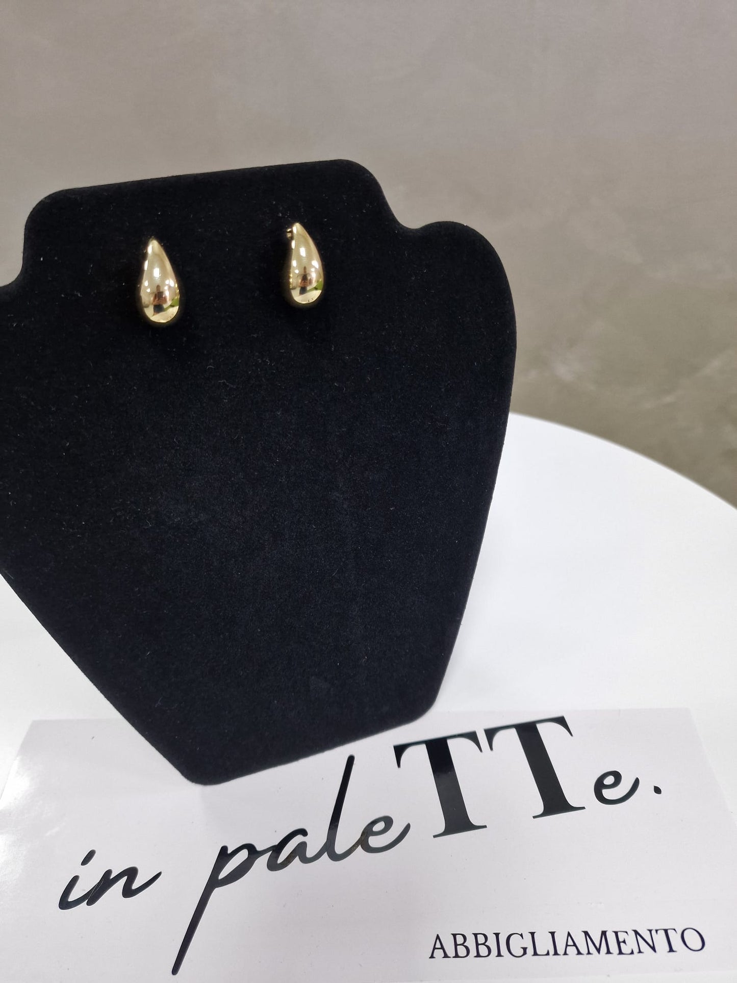 ORECCHINI A GOCCIA ORO/SIOLVER in paleTTe. abbigliamento