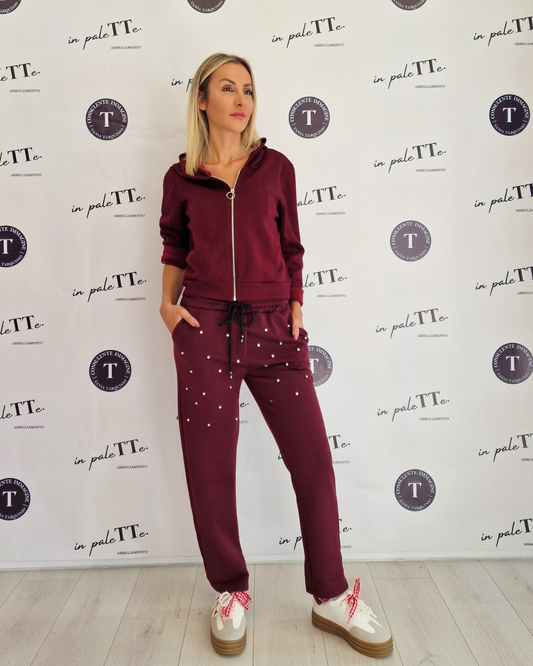 TUTA "NINA" CON STRASS in paleTTe. abbigliamento