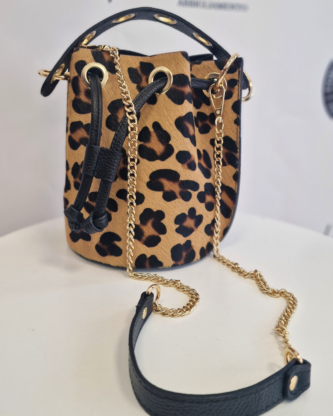 BORSA A SECCHIELLO - ANIMALIER in paleTTe. abbigliamento