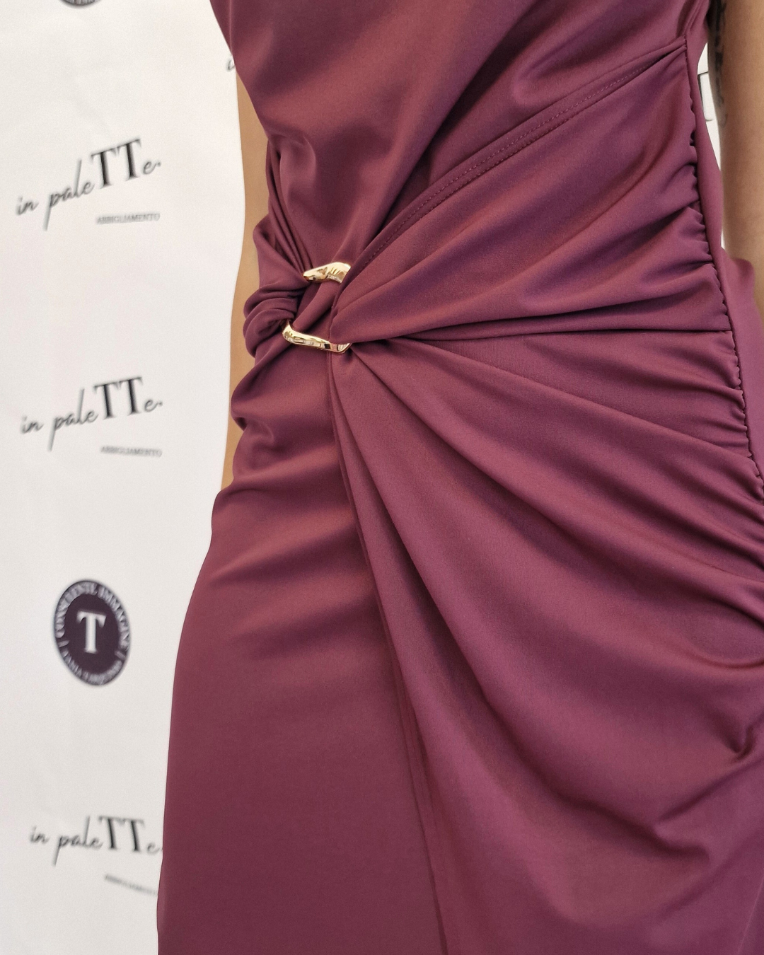 ABITO ZOE BURGUNDY in paleTTe. abbigliamento