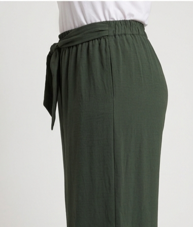 PANTALONE PALAZZO– Vestibilità Comfort in paleTTe. abbigliamento