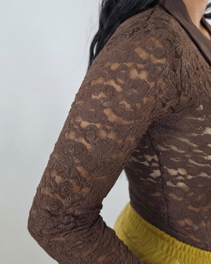 Camicia Body in tulle - marrone in paleTTe. abbigliamento
