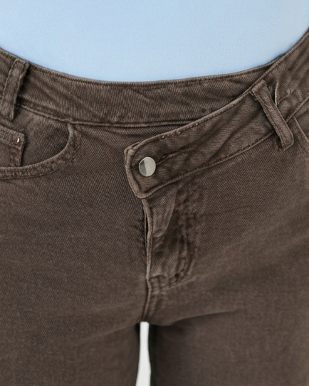 JEANS "Teresa MARRONE in paleTTe. abbigliamento