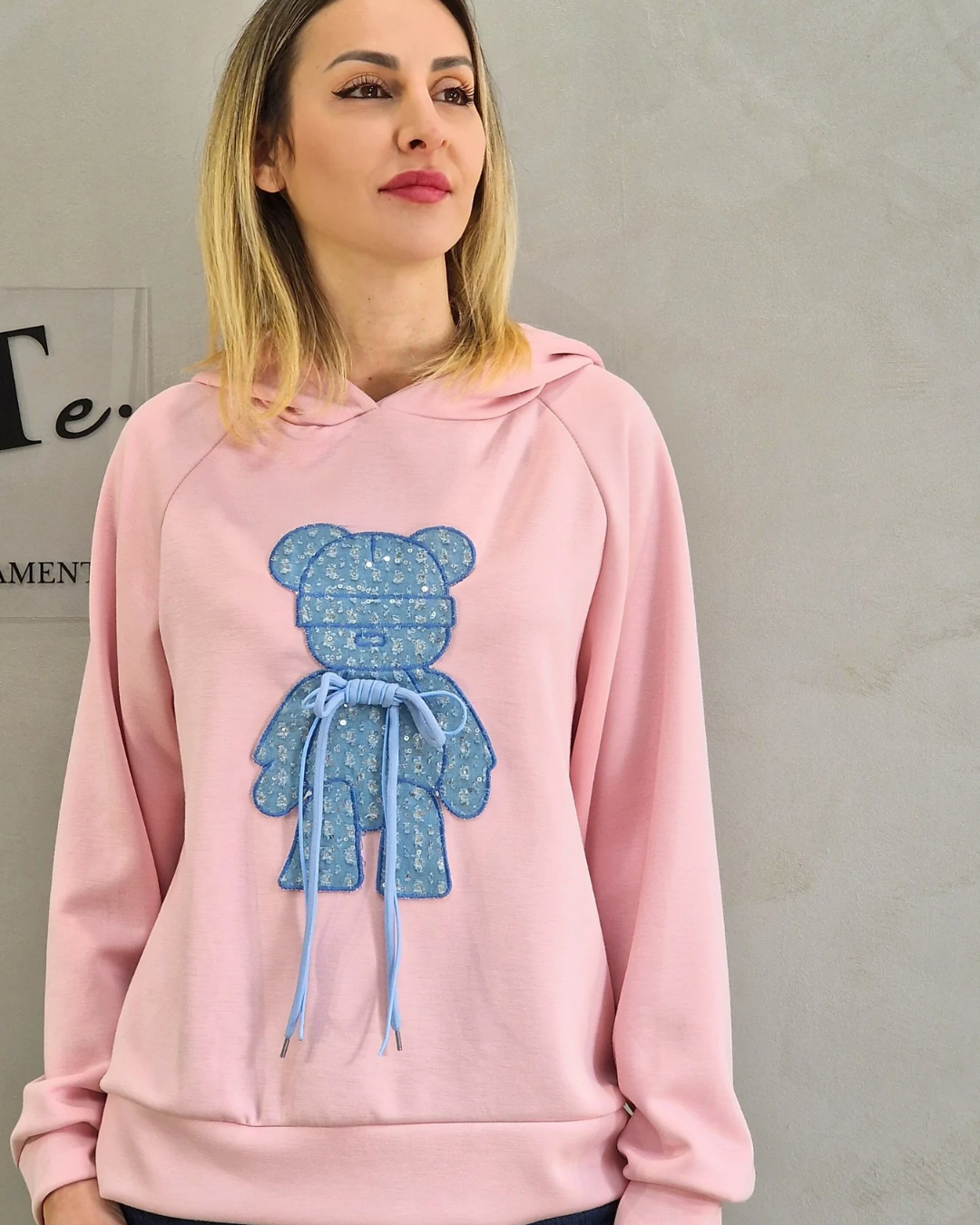 FELPA CON ORSO BRILLANTINI E CAPPUCCIO vari colori