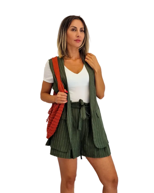 SET COMPLETO PANTALONCINO & GILET in paleTTe. abbigliamento