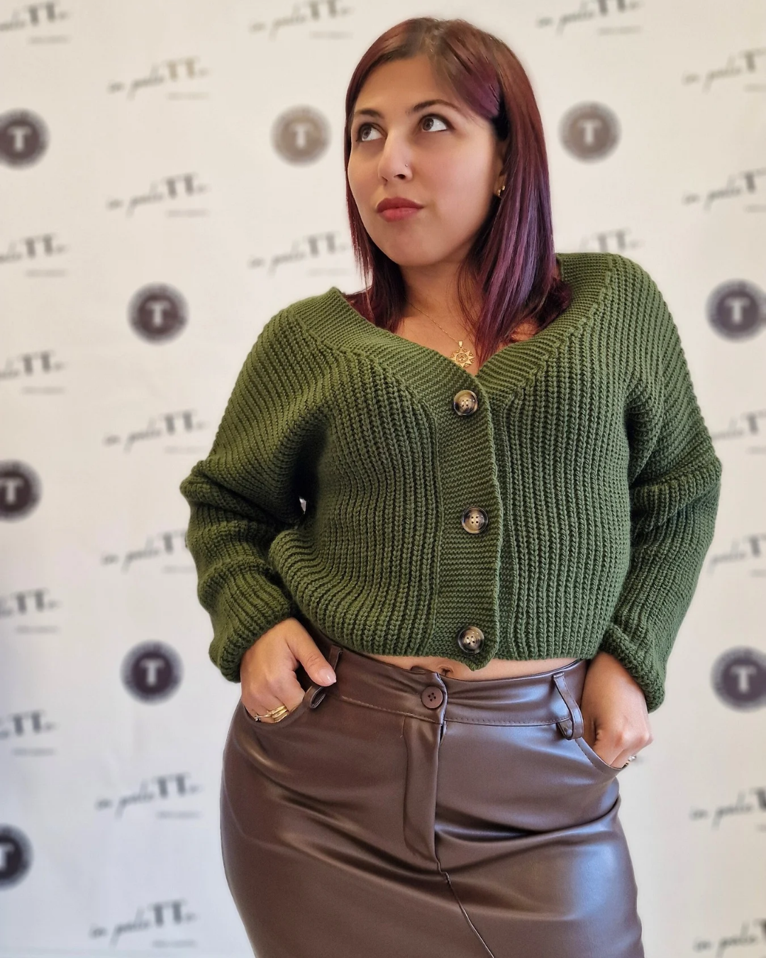 CARDIGAN CROP CON BOTTONI "verde" in paleTTe. abbigliamento