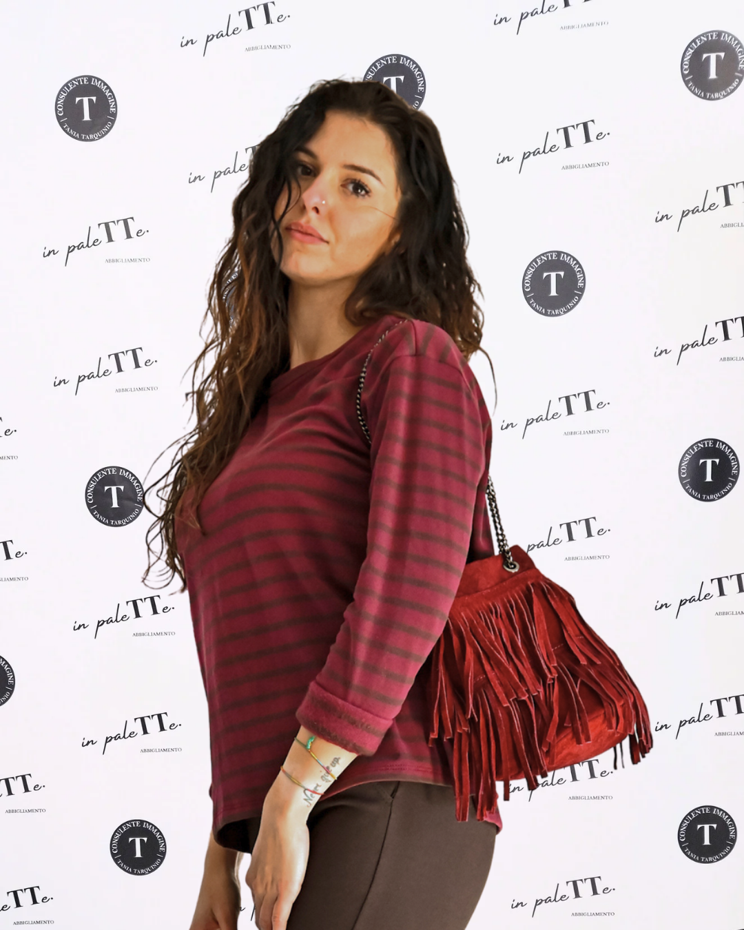 MAGLIA A RIGHE " SOFI" - BICOLORE BORDEAUX in paleTTe. abbigliamento