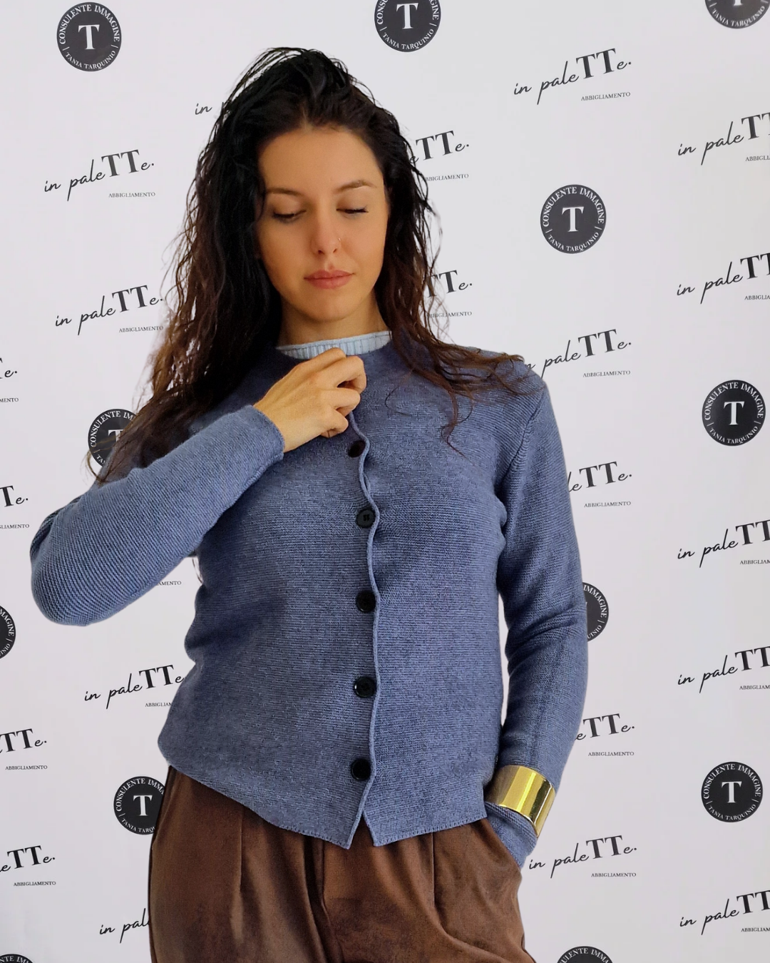CARDIGAN 6 BOTTONI AVIO in paleTTe. abbigliamento