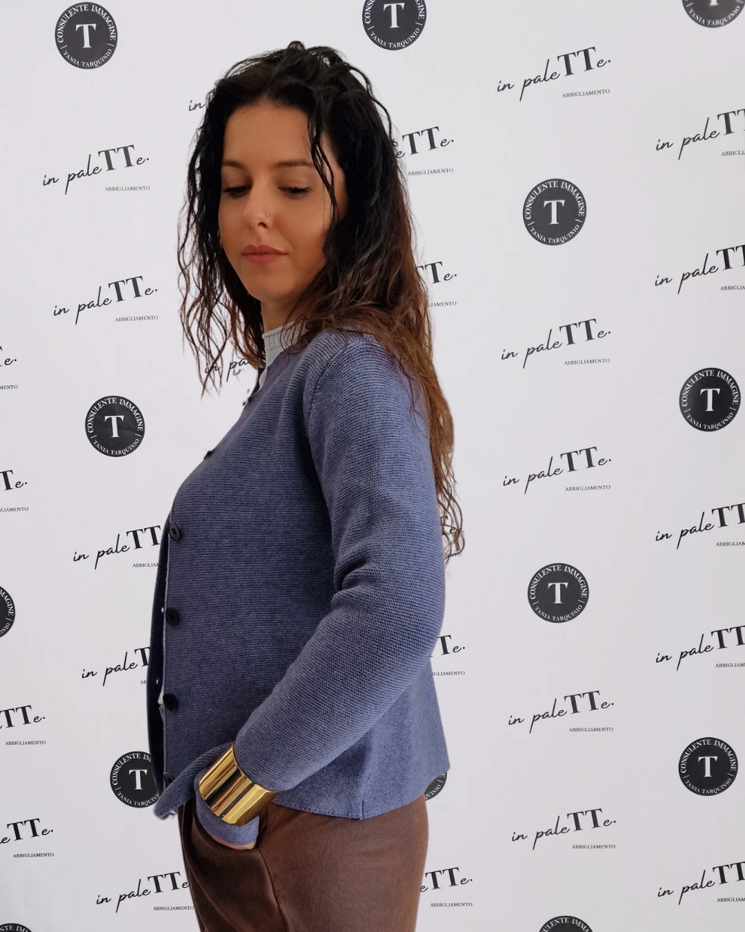 CARDIGAN 6 BOTTONI AVIO in paleTTe. abbigliamento