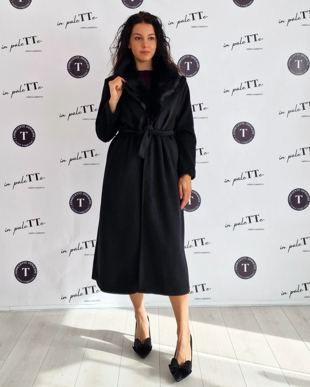 CAPPOTTO LUNGO "GIADA" NERO in paleTTe. abbigliamento