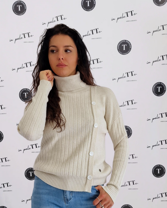 PULL COLLO ALTO in paleTTe. abbigliamento