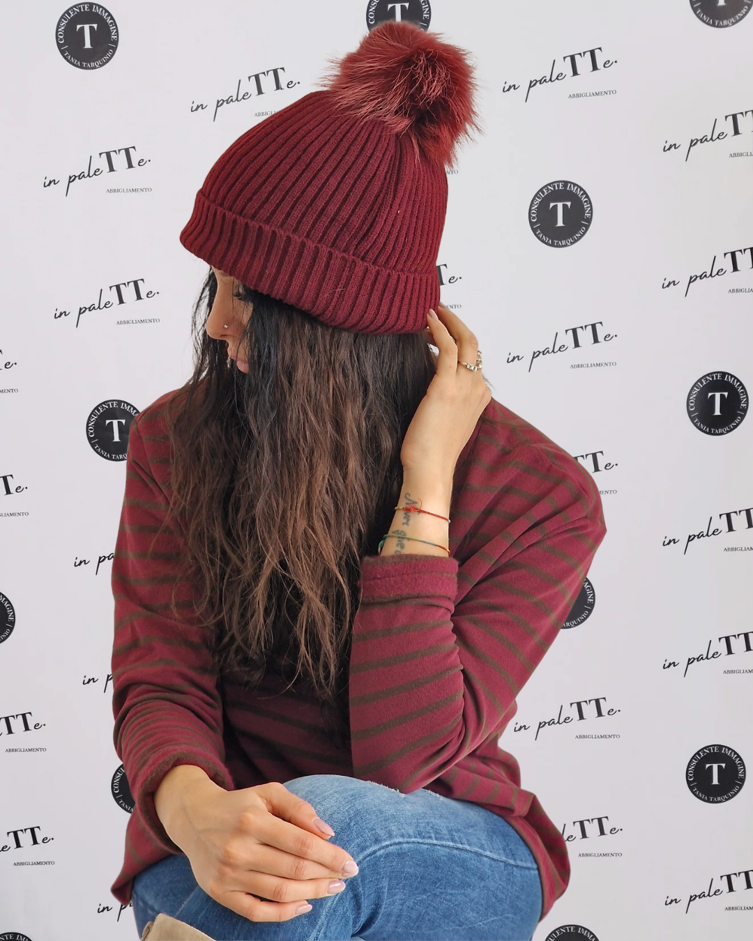 BERRETTO CON PON PON - BORDEAUX in paleTTe. abbigliamento