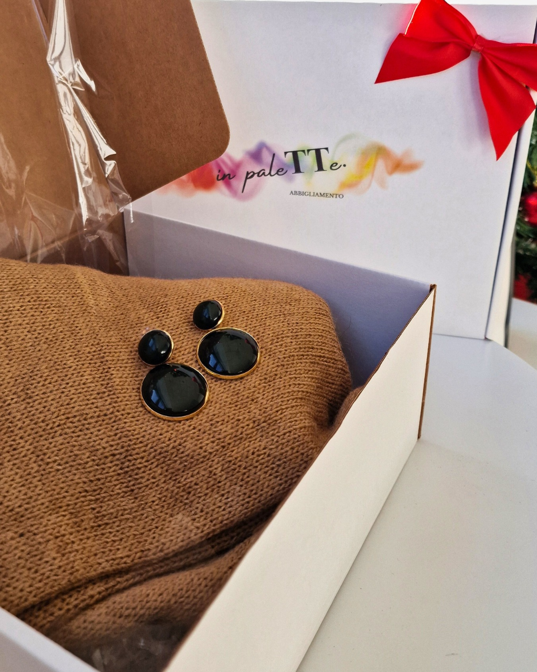 BOX REGALO 🎁 - sciarpa & orecchini in paleTTe. abbigliamento