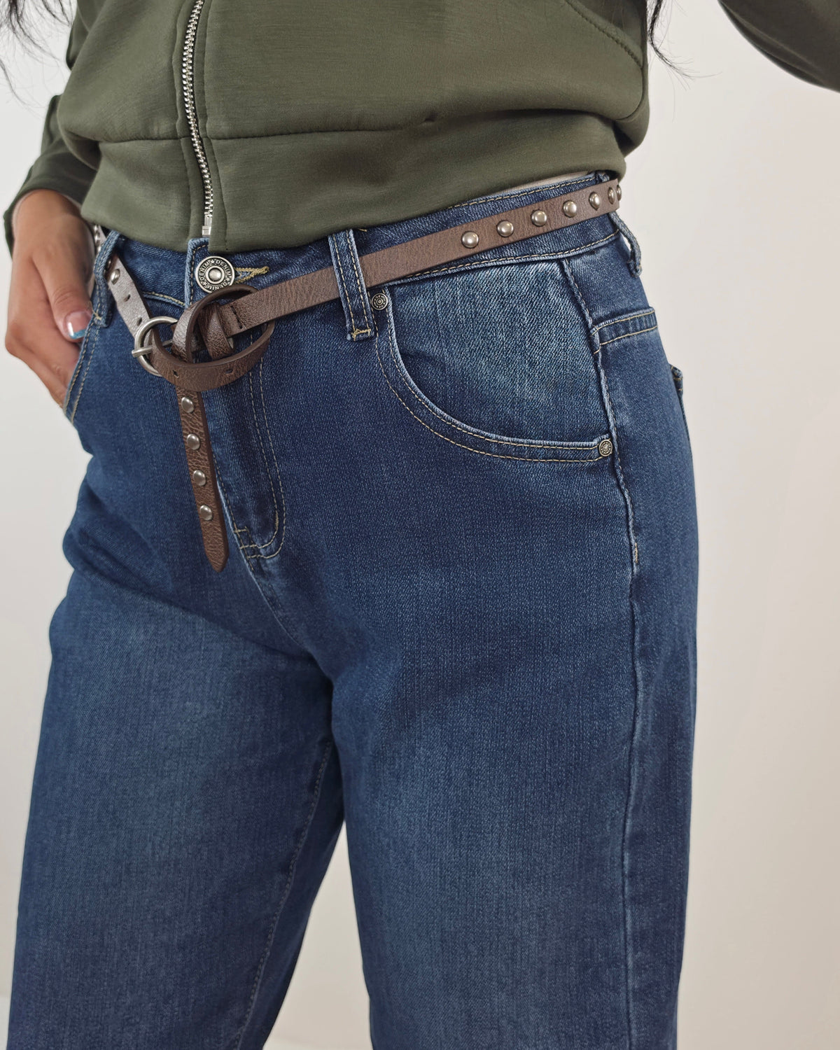 Jeans baggy in paleTTe. abbigliamento