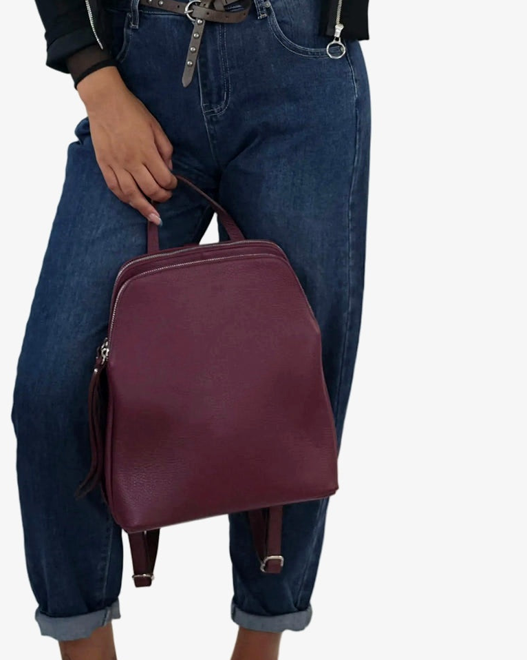 Zaino in Vera Pelle Martellata Bordeaux |  Doppia Tasca con Zip in paleTTe. abbigliamento