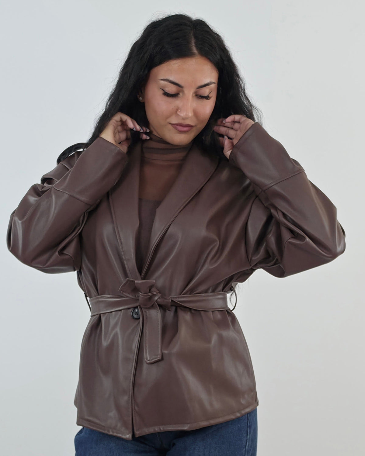 Giacca in ecopelle con cintura Capospalla Donna marrone in paleTTe. abbigliamento