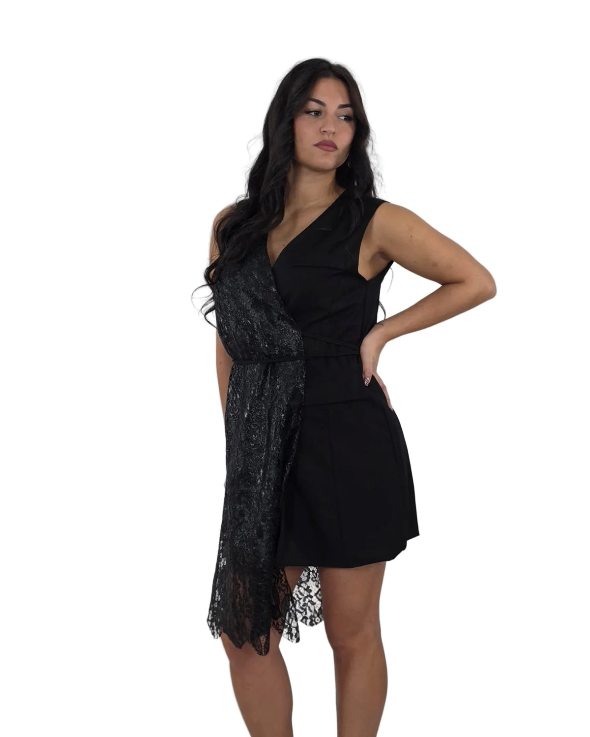Abito nero in paleTTe. abbigliamento