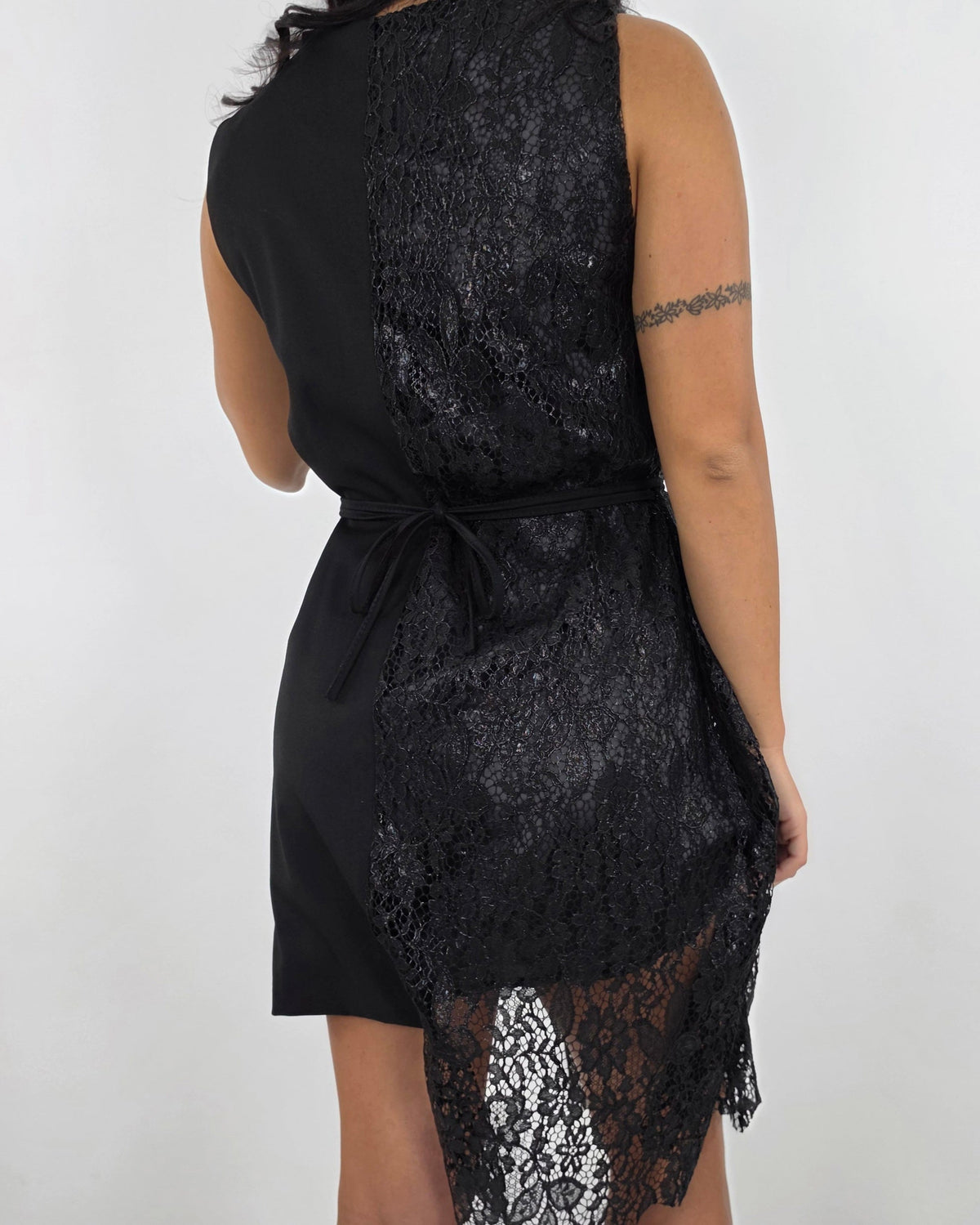 Abito nero in paleTTe. abbigliamento