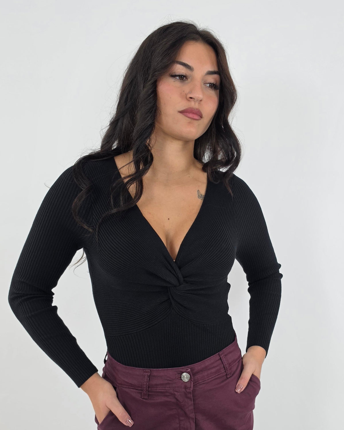 BODY nero in paleTTe. abbigliamento