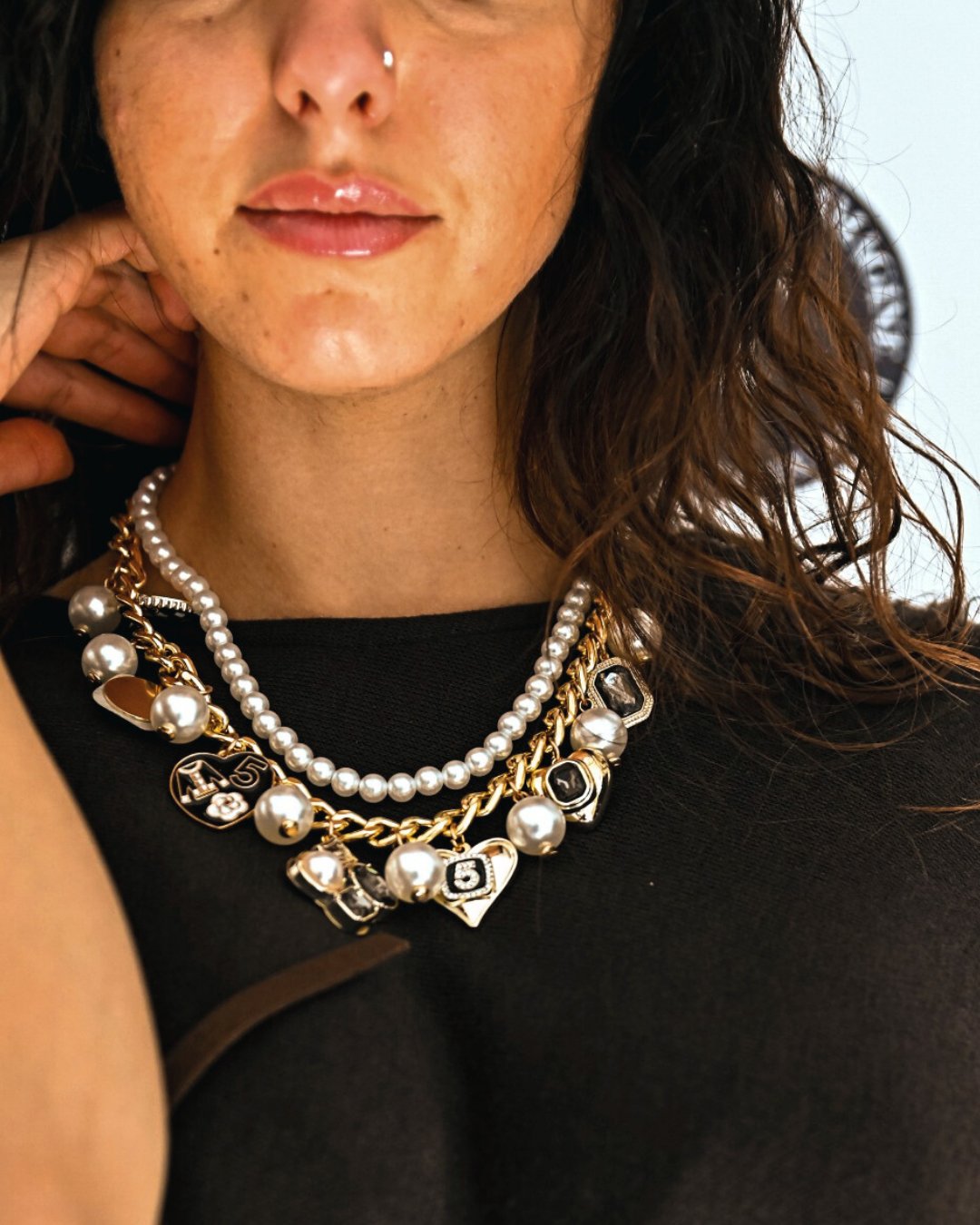 Collana charme in paleTTe. abbigliamento