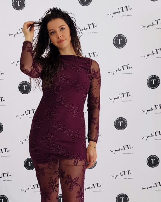 ABITO IN PIZZO - UVA in paleTTe. abbigliamento