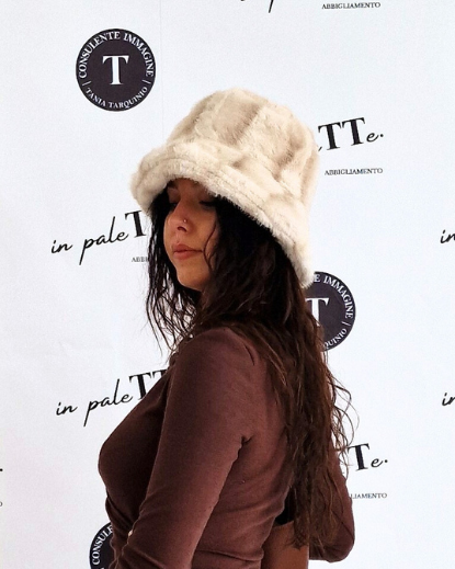 SET CORDINATO CON FIBBIA - MARRONE in paleTTe. abbigliamento