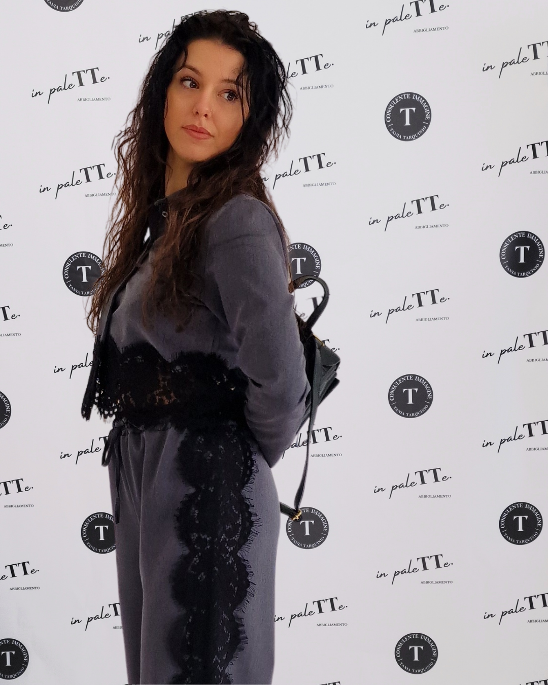 SET COMPLETO CAMICIA E PANTALONE IN PIZZO - ANTRACITE in paleTTe. abbigliamento