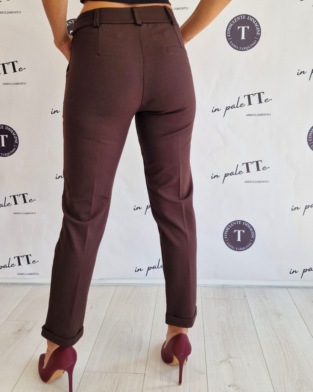 PANTALONE GIADA MARRONE in paleTTe. abbigliamento