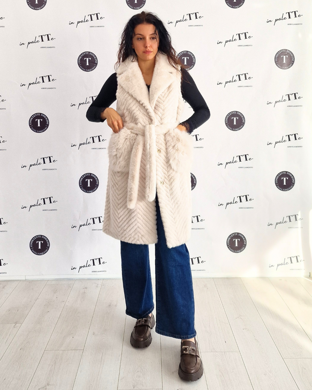 PELLICCIA SINTETICA "IVY" BIANCA in paleTTe. abbigliamento