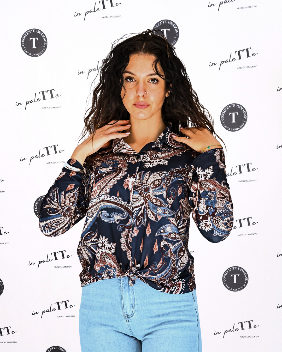 CAMICIA A FANTASIA BLU in paleTTe. abbigliamento