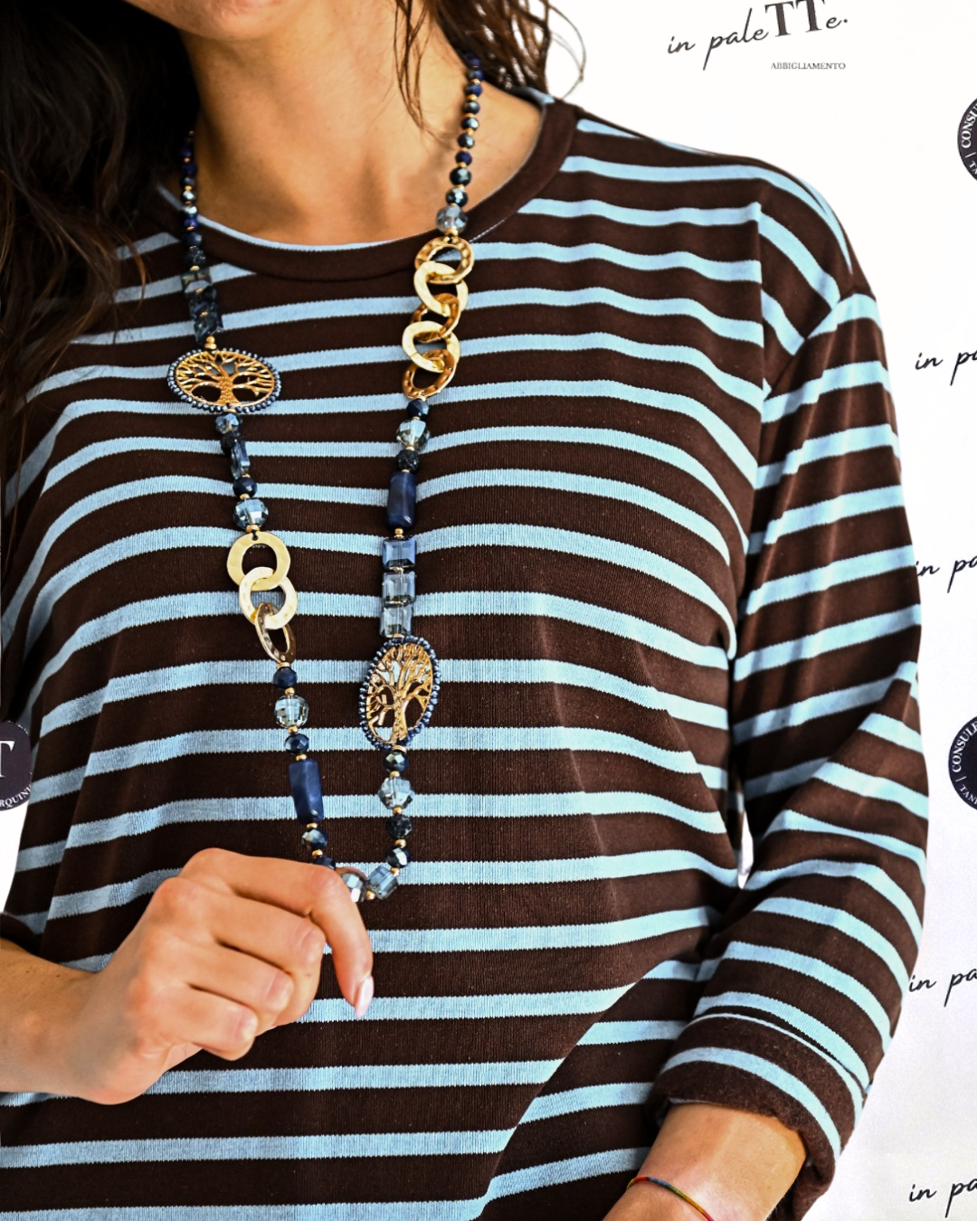 Collana lunga albero della vita in paleTTe. abbigliamento
