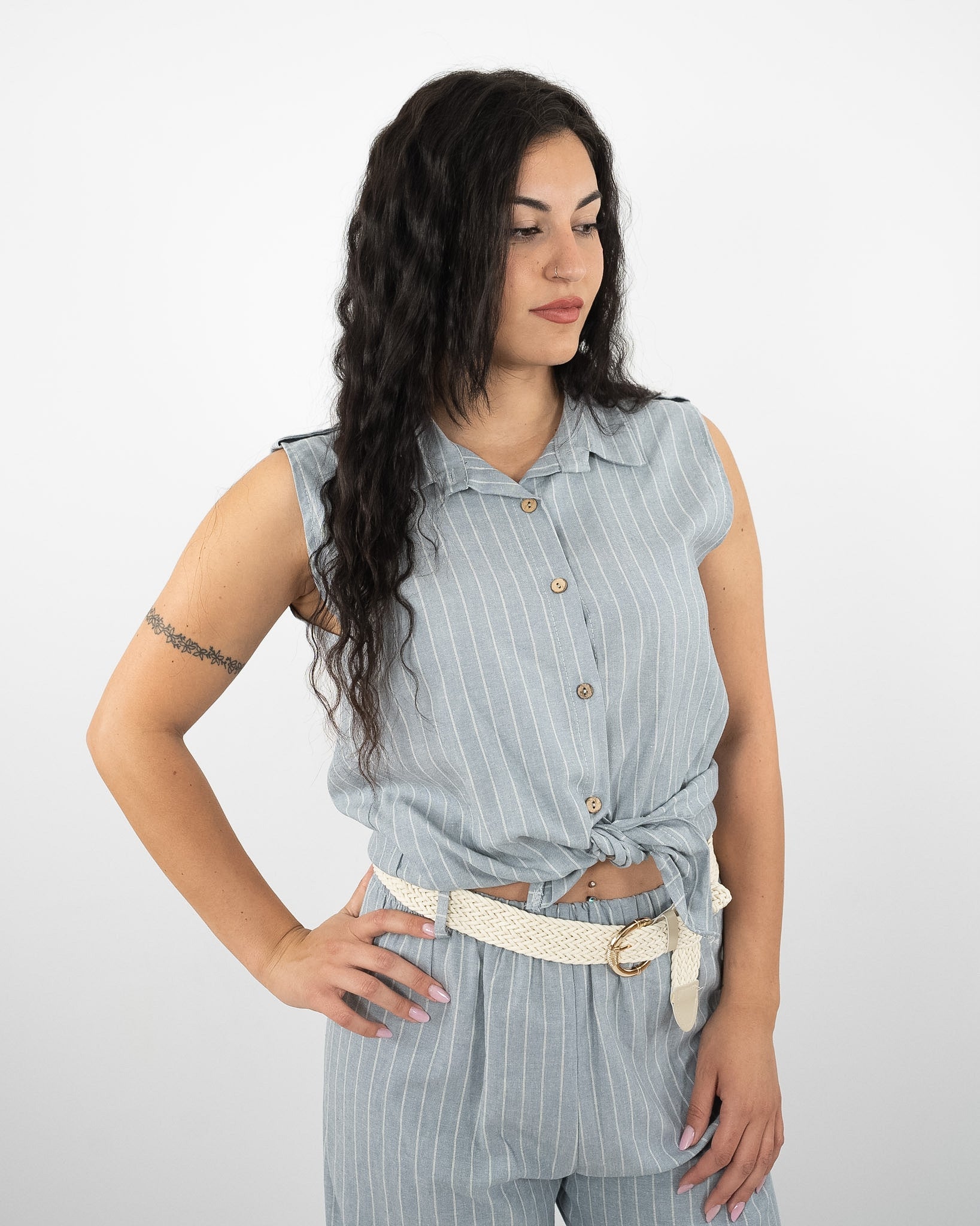 Camicia set grigio in paleTTe. abbigliamento