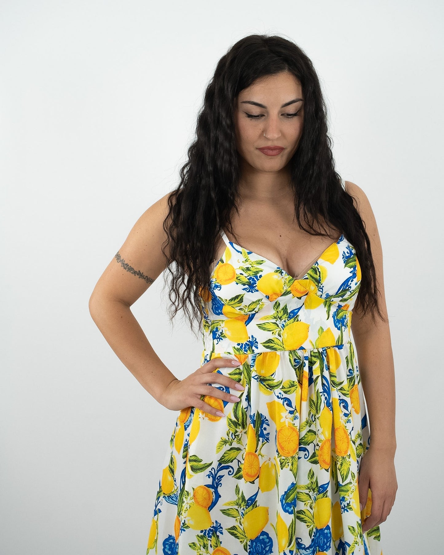 ABITO FANTASIA LIMONI in paleTTe. abbigliamento