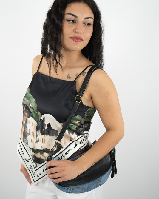 Top foulard nero in paleTTe. abbigliamento