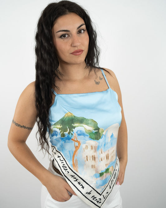 Top foulard azzurro in paleTTe. abbigliamento