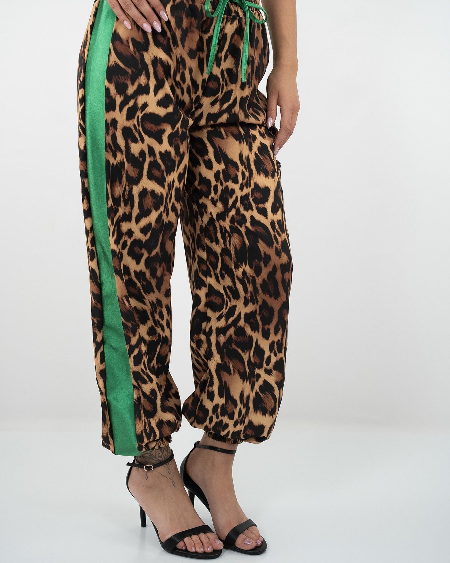 PANTALONE JOGGER ANIMALIER  & VERDE in paleTTe. abbigliamento